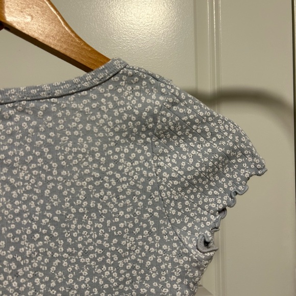 Brandy Melville Light Blue with White Flowers Button-Up Top - Picture 5 of 5
